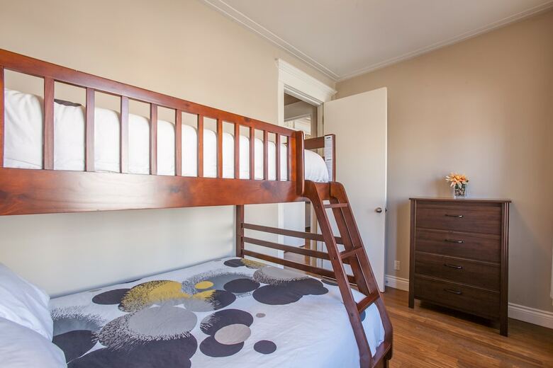 Apartamentos Lmvr - The Laurier