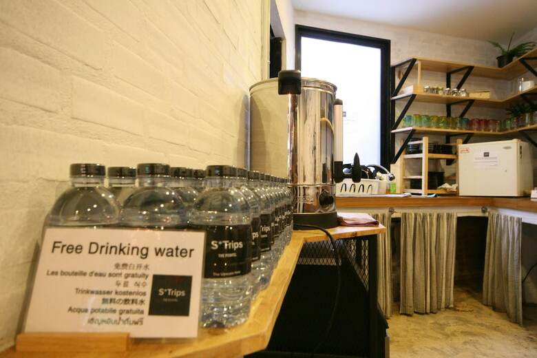 Hostal Strips The Poshtel