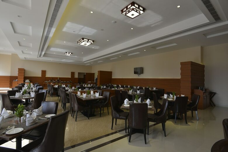 Hotel Orchha Palace And Convention Centre