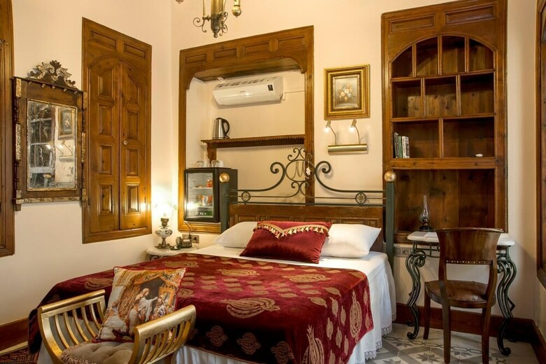 Mahallem Hotel