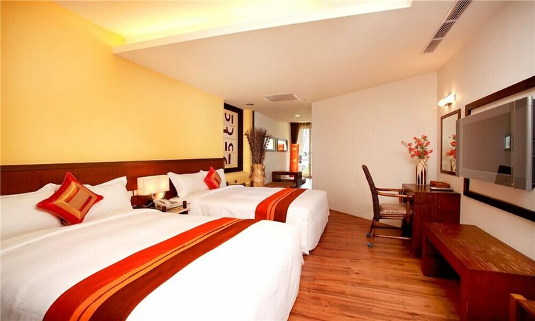 Hotel Ocean Breeze Inn