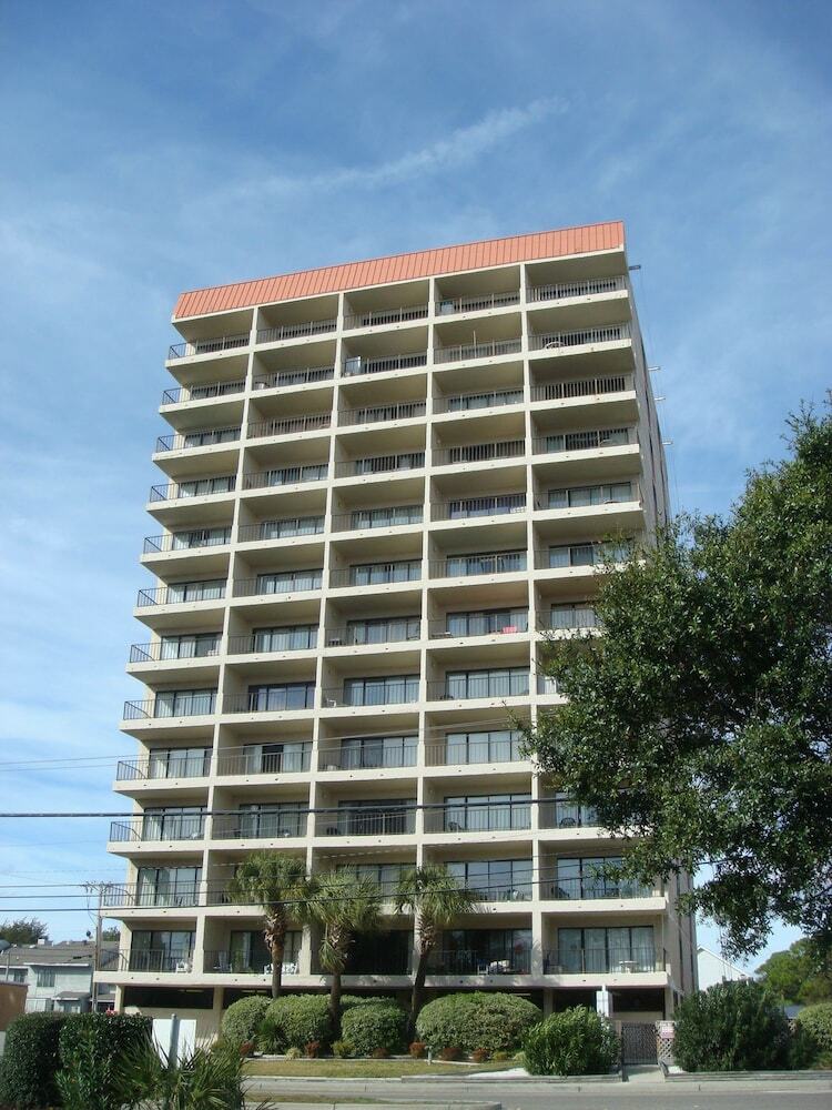 Apartamentos Ocean Villas Beach Resort, A Vri Resort