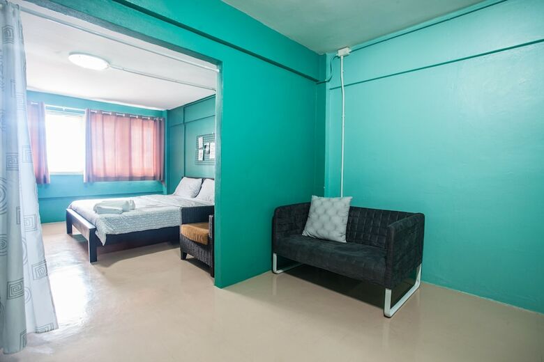 Hotel Hello House
