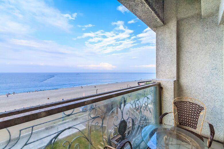 Sunrise Hotel