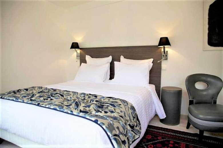 Hotel H�tel Au Charme Rabelaisien