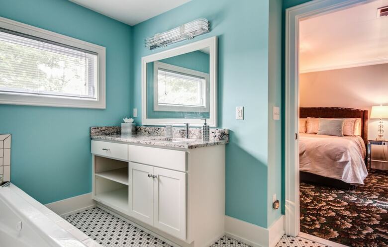 Bed & Breakfast Twin Oaks Inn