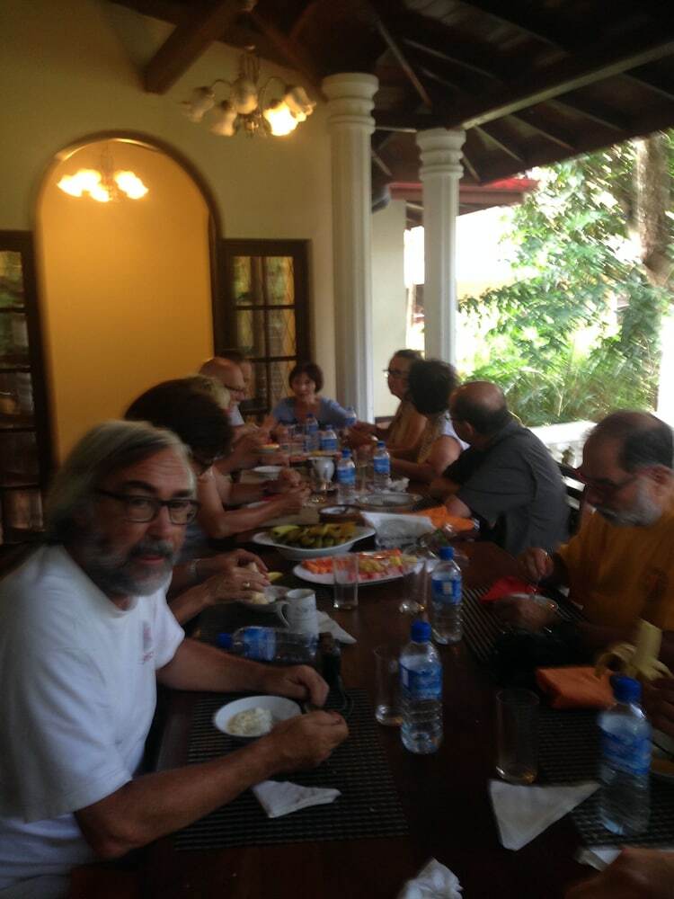 Hotel Tree Breeze Inn