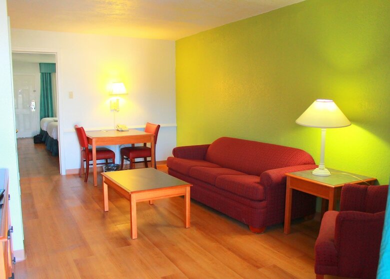 Hotel Good Gracious Inn