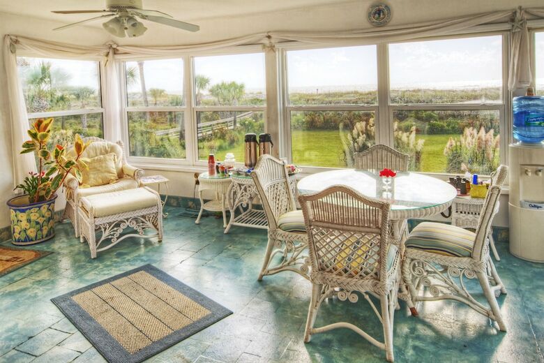 Beachfront Bed & Breakfast