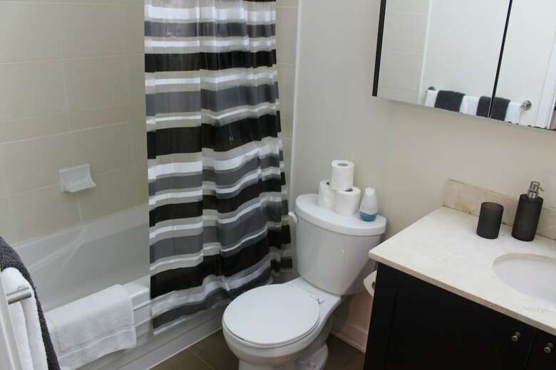 Custom-made Luxury Suite-by Elite Suites