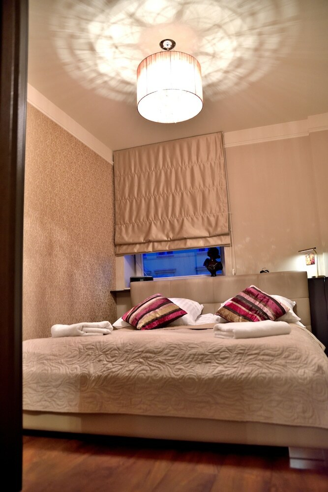 Top Apartments 2