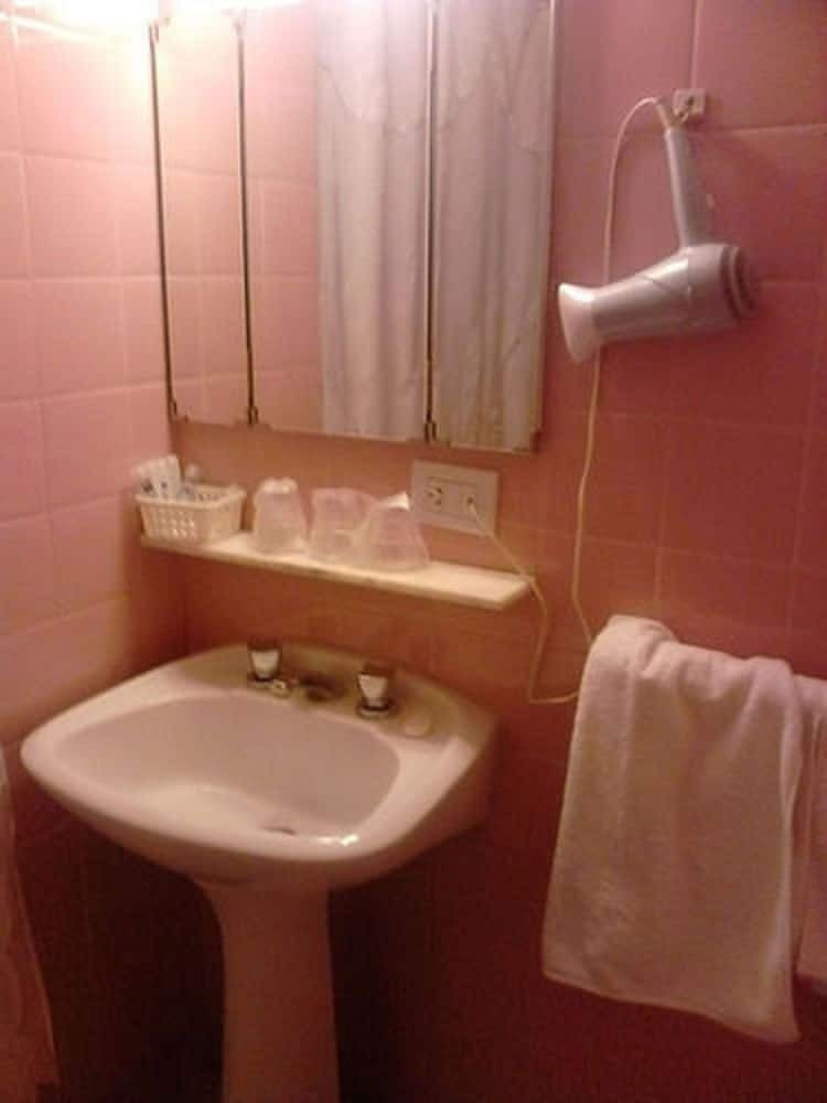 Ariston Hotel