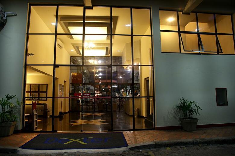 Hotel Dexter