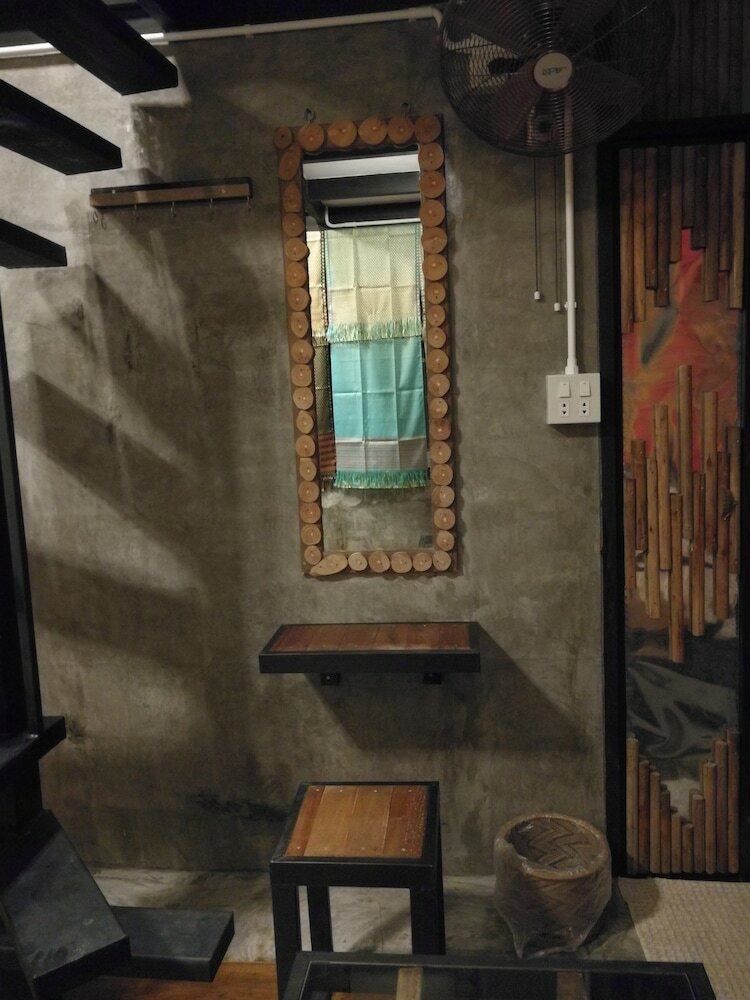 Hotel Husband & Wife Guesthouse