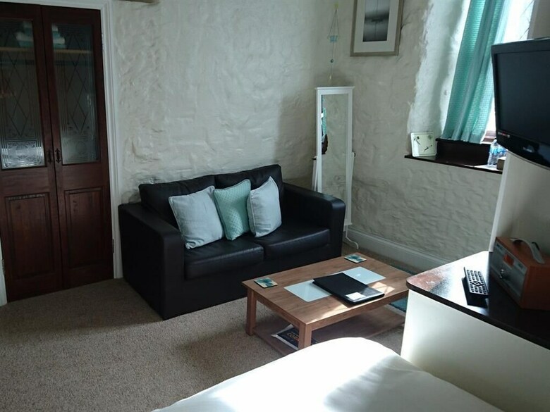 The Cedars B&B
