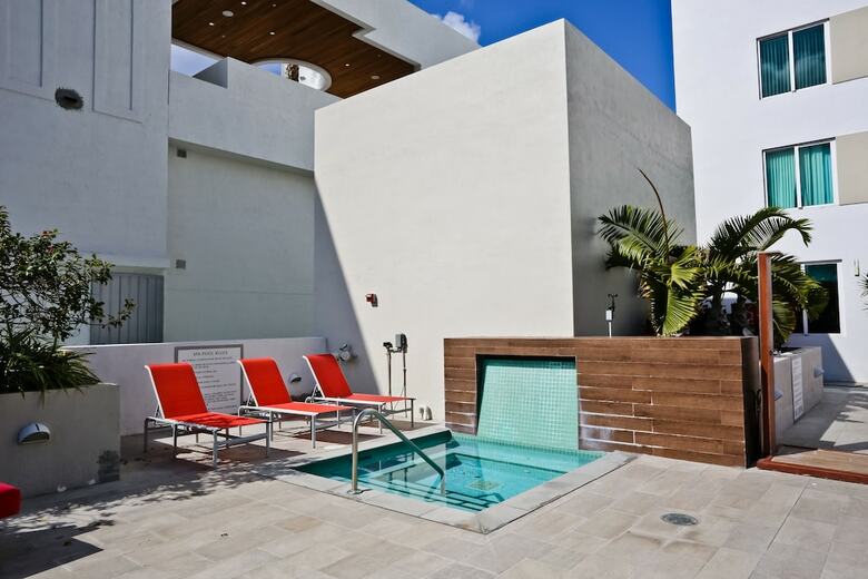 Nuovo Miami Apartments At Brickell - Downtown