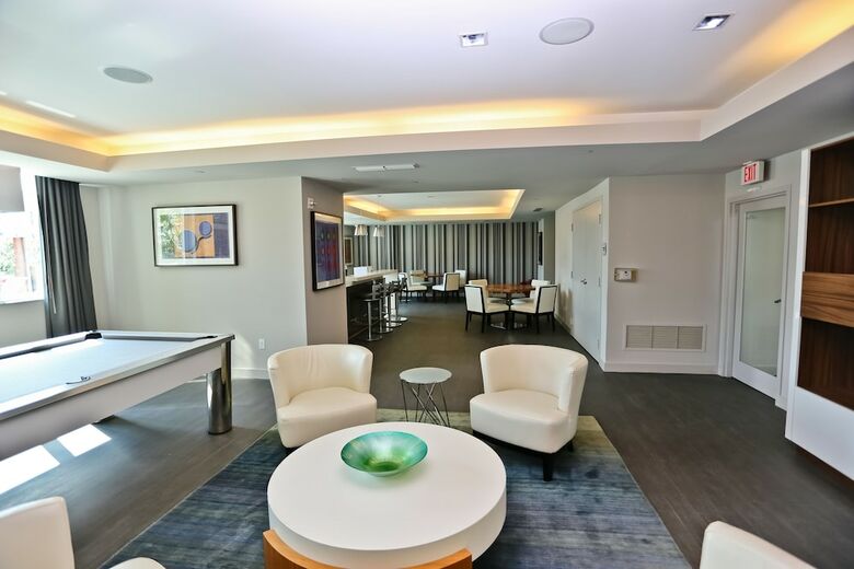 Nuovo Miami Apartments At Brickell - Downtown