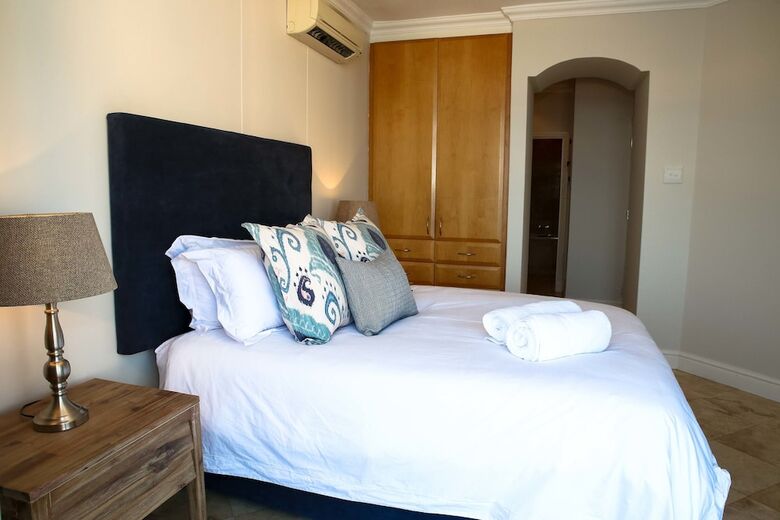 Apartamentos Oyster Rock