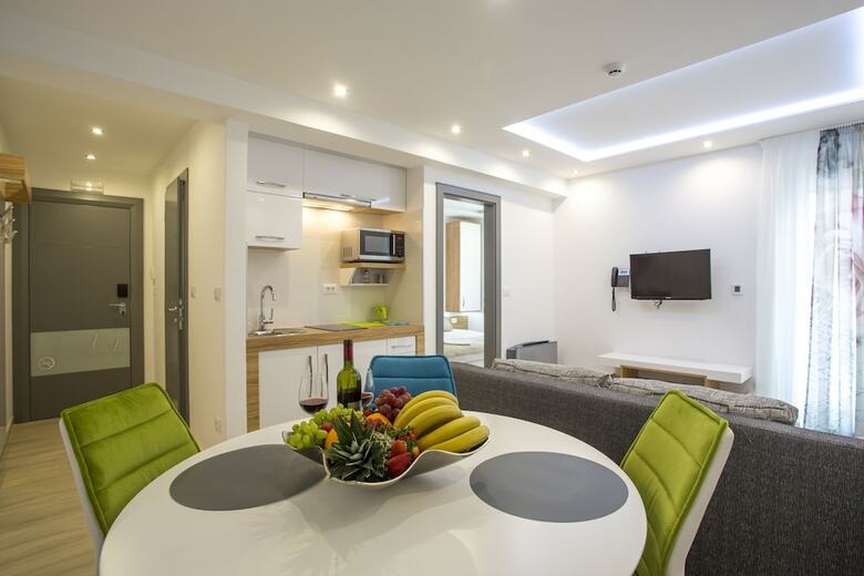 Adrion Aparthotel