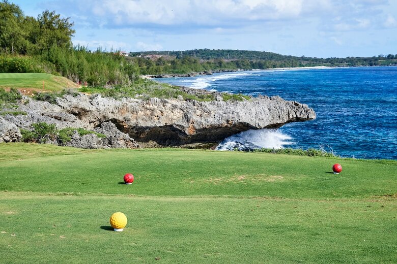 Hotel Coral Ocean Golf Resort