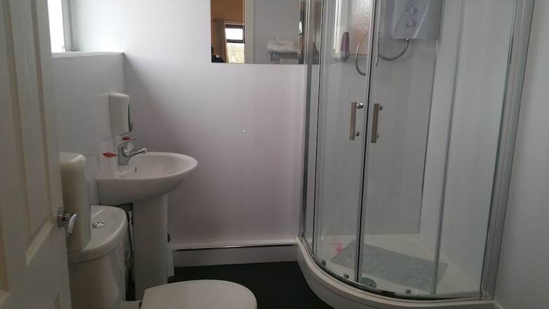 Hotel Redroofs