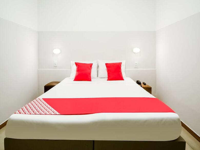 Hotel Oyo Girassol Carioca