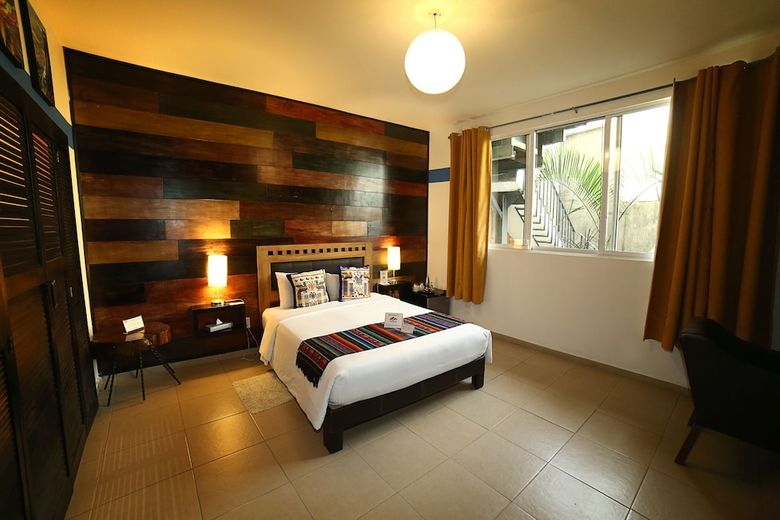Bed & Breakfast Casa Anzures Suites