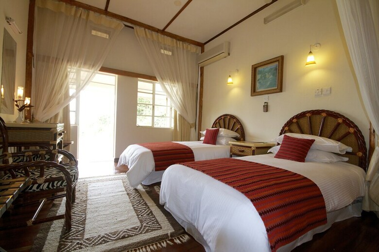 Posada Mweya Safari Lodge
