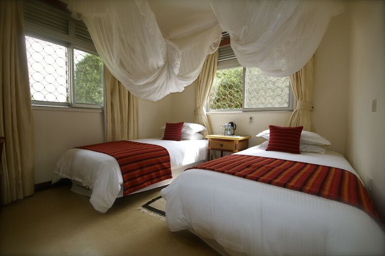 Posada Mweya Safari Lodge