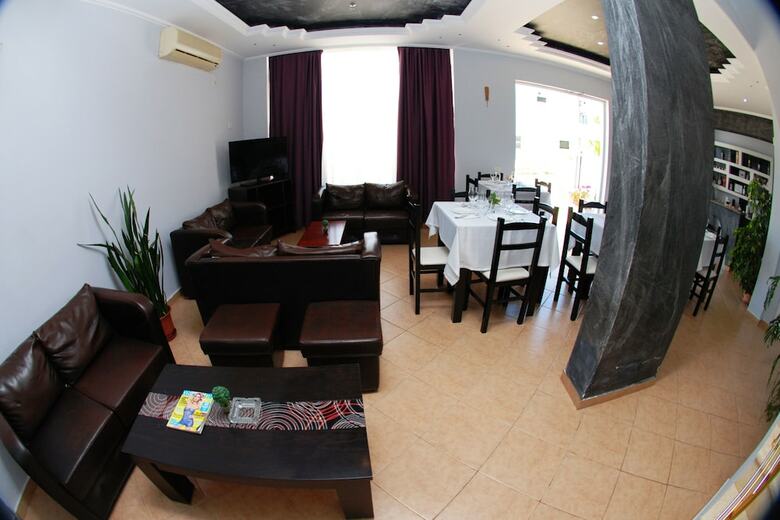 Aparthotel Villa Doka