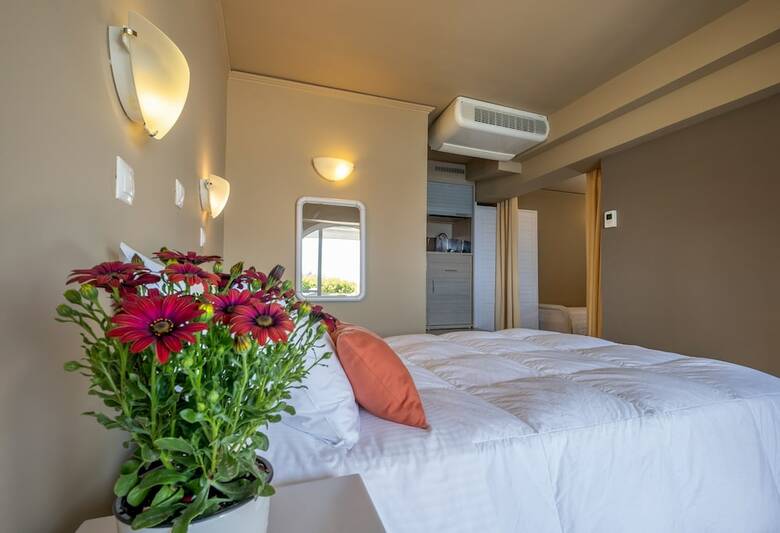 Aparthotel Nelly's Apartments