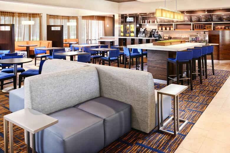 Hotel Courtyard By Marriott Dallas Richardson At Spring Valley
