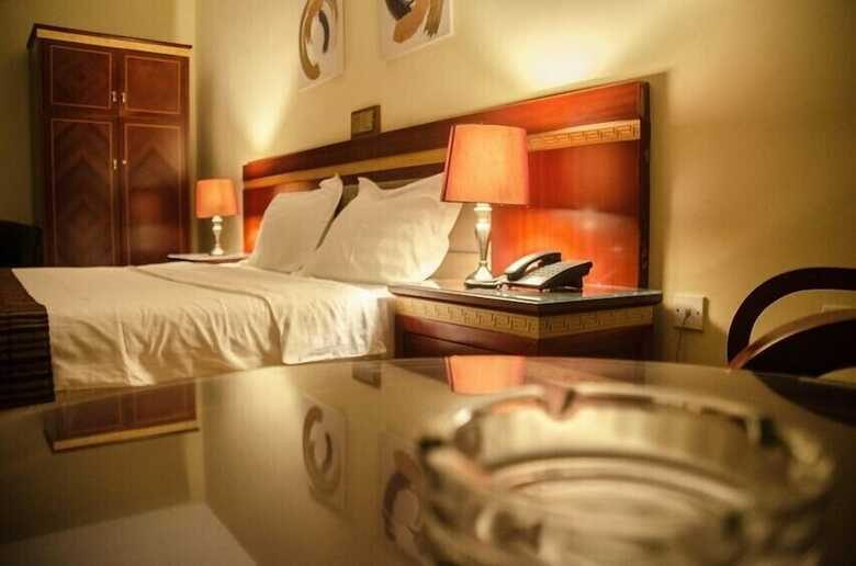 Hotel Rosebud