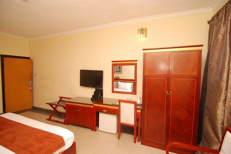 Hotel Rosebud