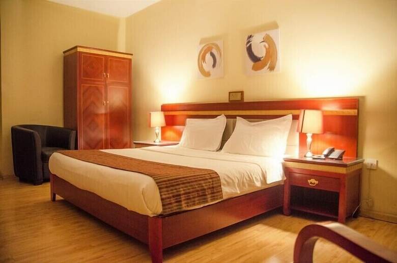 Hotel Rosebud