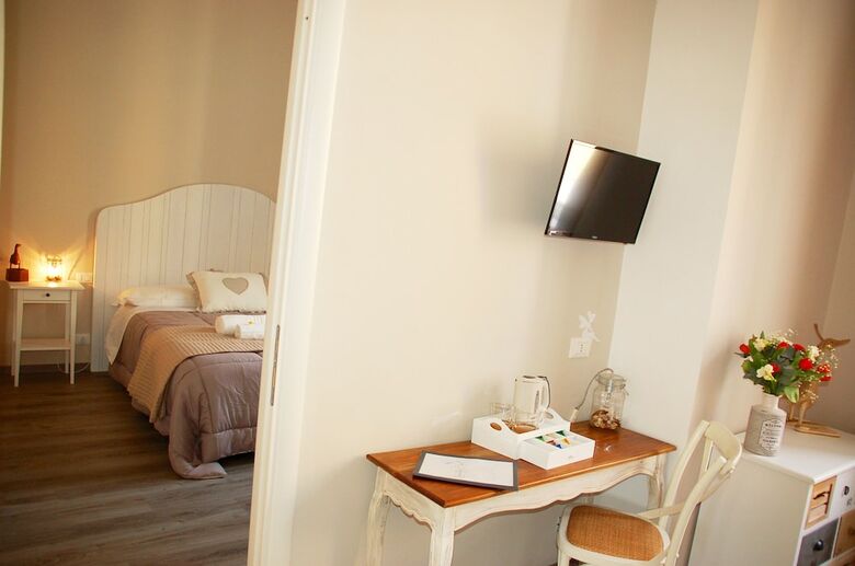 Hotel Tinkerbell Roma