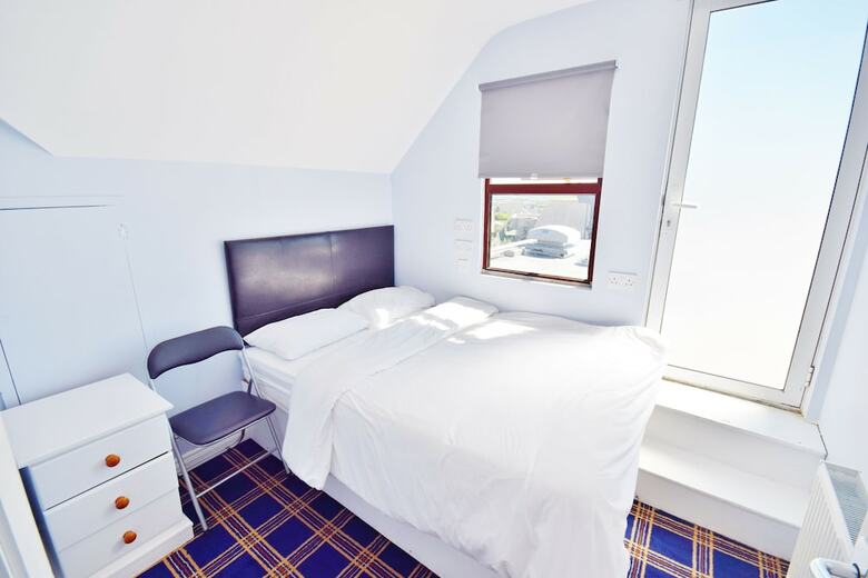 Hostal Ocean Bar & Hostel