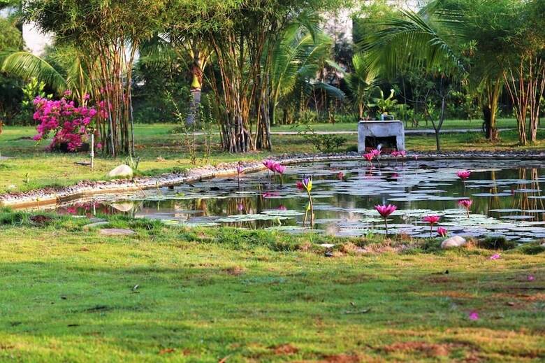 Hotel Bao Ninh Beach Resort