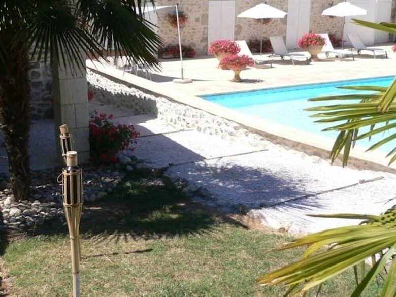 Bed & Breakfast Domaine De Beunes