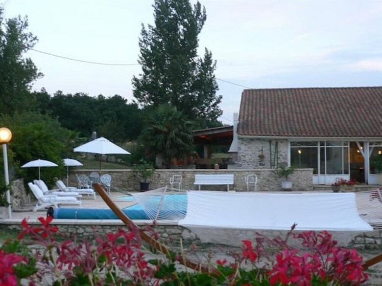 Bed & Breakfast Domaine De Beunes