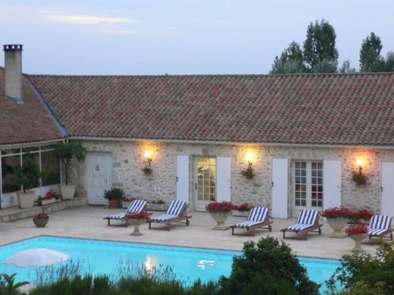 Bed & Breakfast Domaine De Beunes