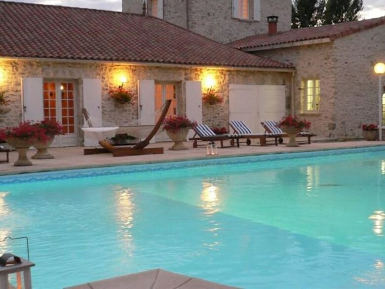 Bed & Breakfast Domaine De Beunes