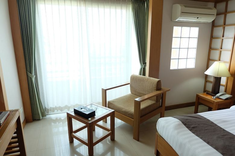 Hotel Green Mansion & Service Apartment