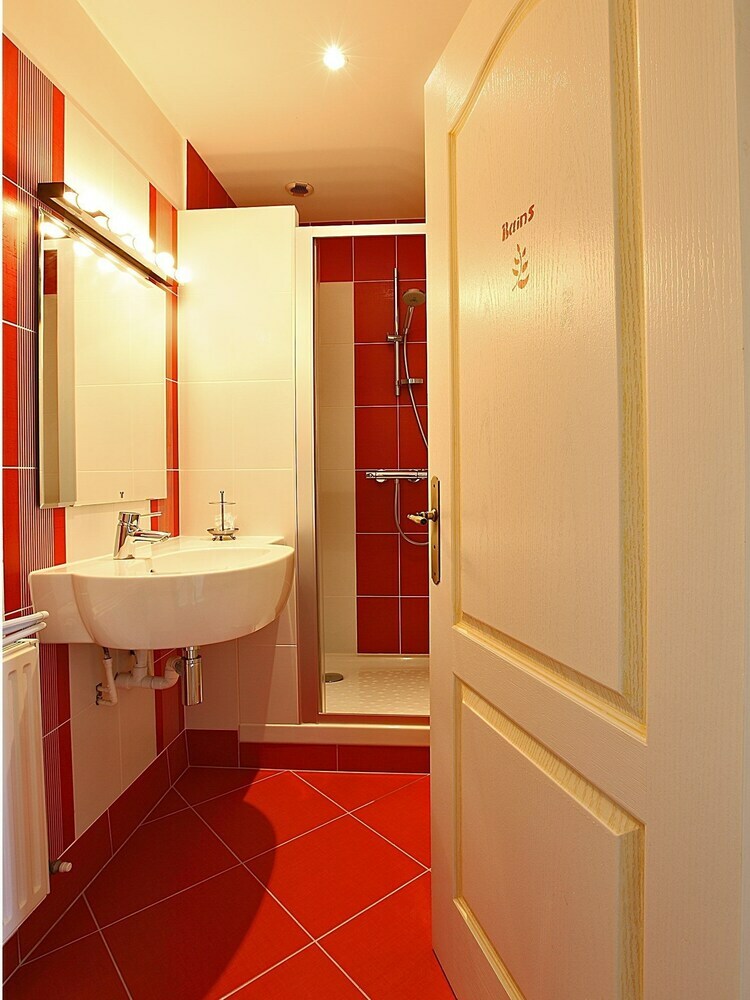 Hotel Domaine Le Puits De Jeanne