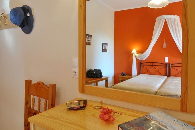 Apartamentos Rhea Complex