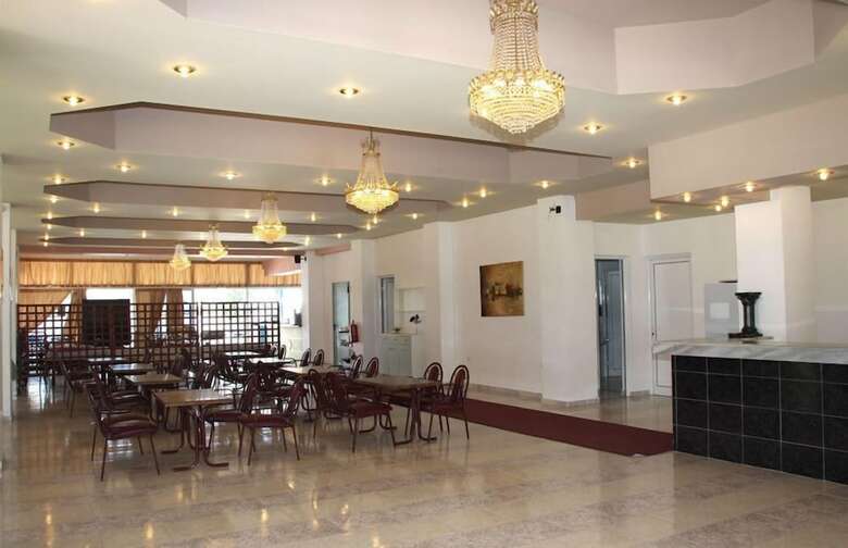 Aparthotel Lagonas Beach Hotel