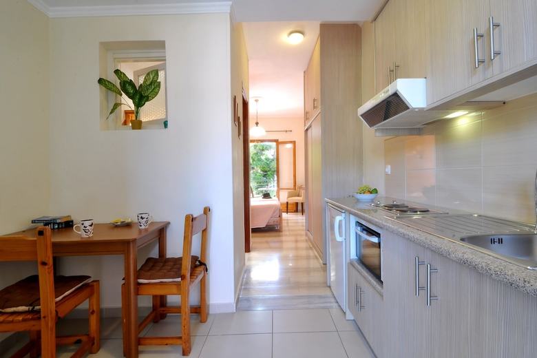 Hotel Marilena Studios
