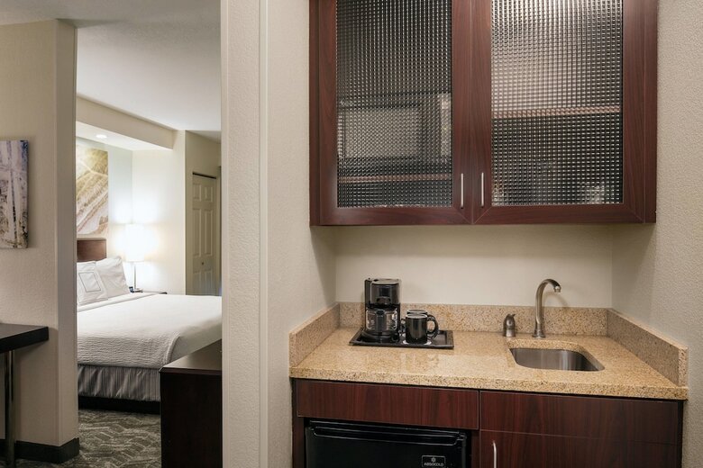 Hotel Springhill Suites By Marriott Bakersfield