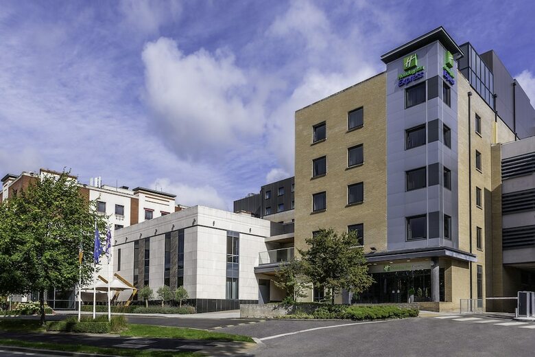 Holiday Inn Express Hotel Dublin Airport