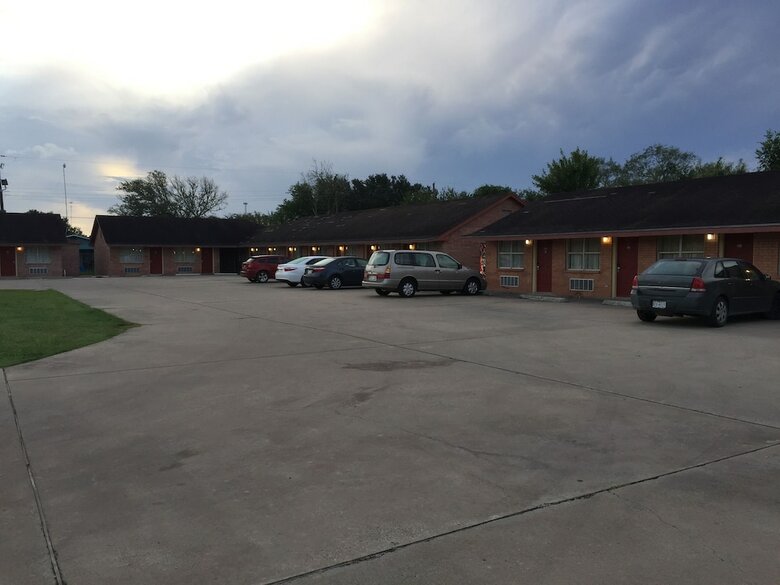 Motel Lakeside Inn & Suites